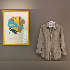 Old Navy Grey Button-Up - Small (M)